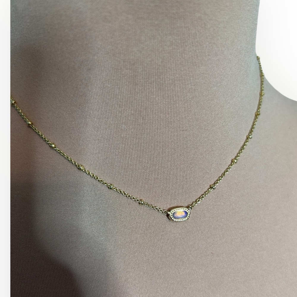 **NIB** Kendra Scott Mini Elisa Necklace - Gold/Pink Opalite - Picture 2 of 9